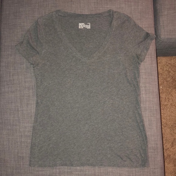 Women's Medium V-Neck Tee - Picture 1 of 3